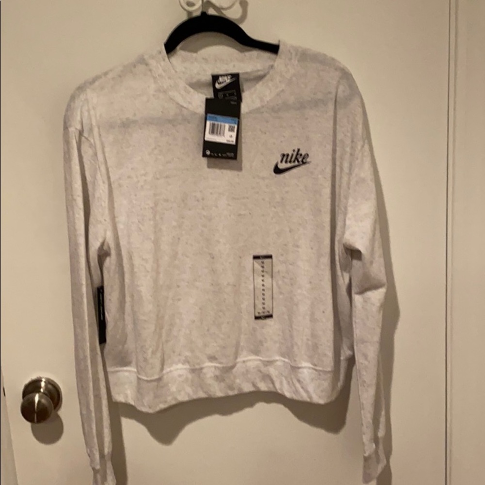 Nike lightweight long sleeved shirt (size M)